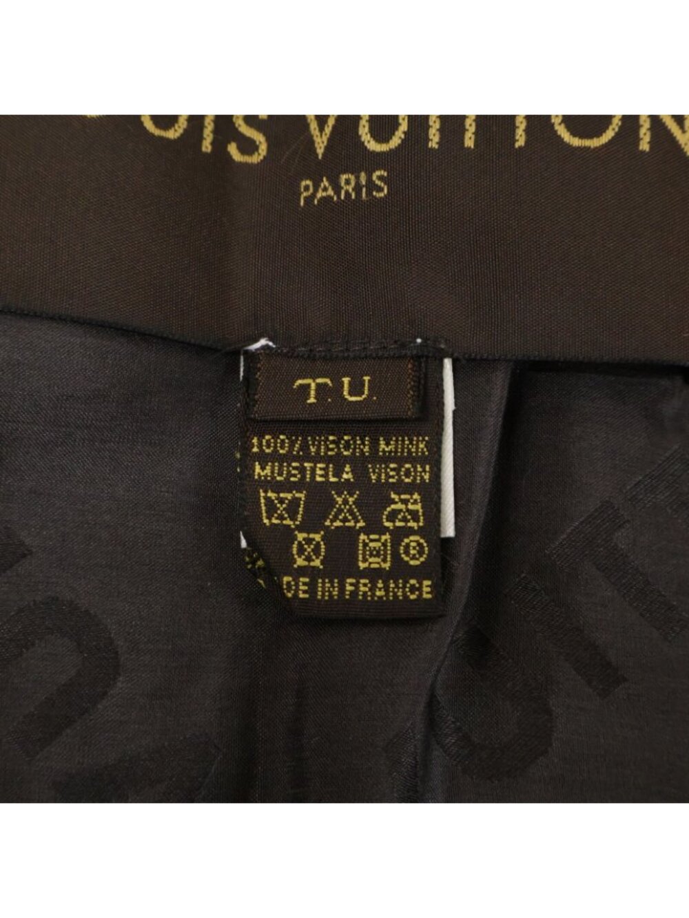 Louis Vuitton Monogram Mink Scarf - Picture 7 of 10